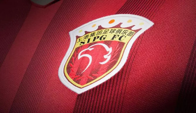 穆里尼奥：记者编造说我不喜欢拉法-席尔瓦，我都不认识他（穆里尼奥否认不喜欢拉法-席尔瓦：媒体瞎编，我根本不认识他）