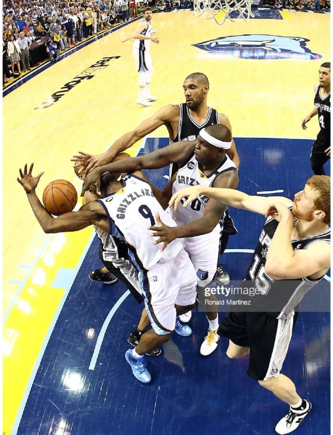 火箭末节场均31.1分&联盟第一，唯一突破30分的球队（火箭末节场均31.1分领跑联盟，唯一末节场均30+的球队）