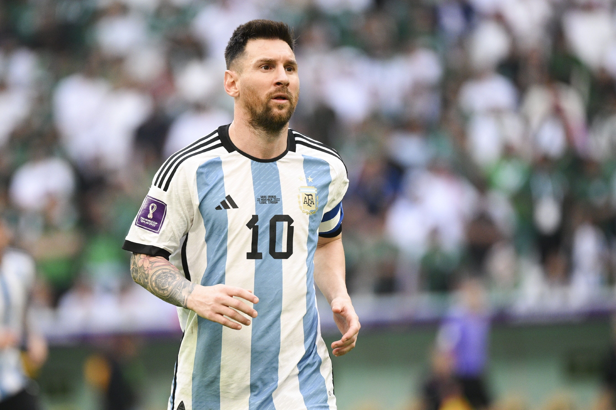 官方：弟媳之子伊萨戈与切尔西签下首份职业合同（切尔西官宣：蒂亚戈·席尔瓦之子伊萨戈签下首份职业合同）