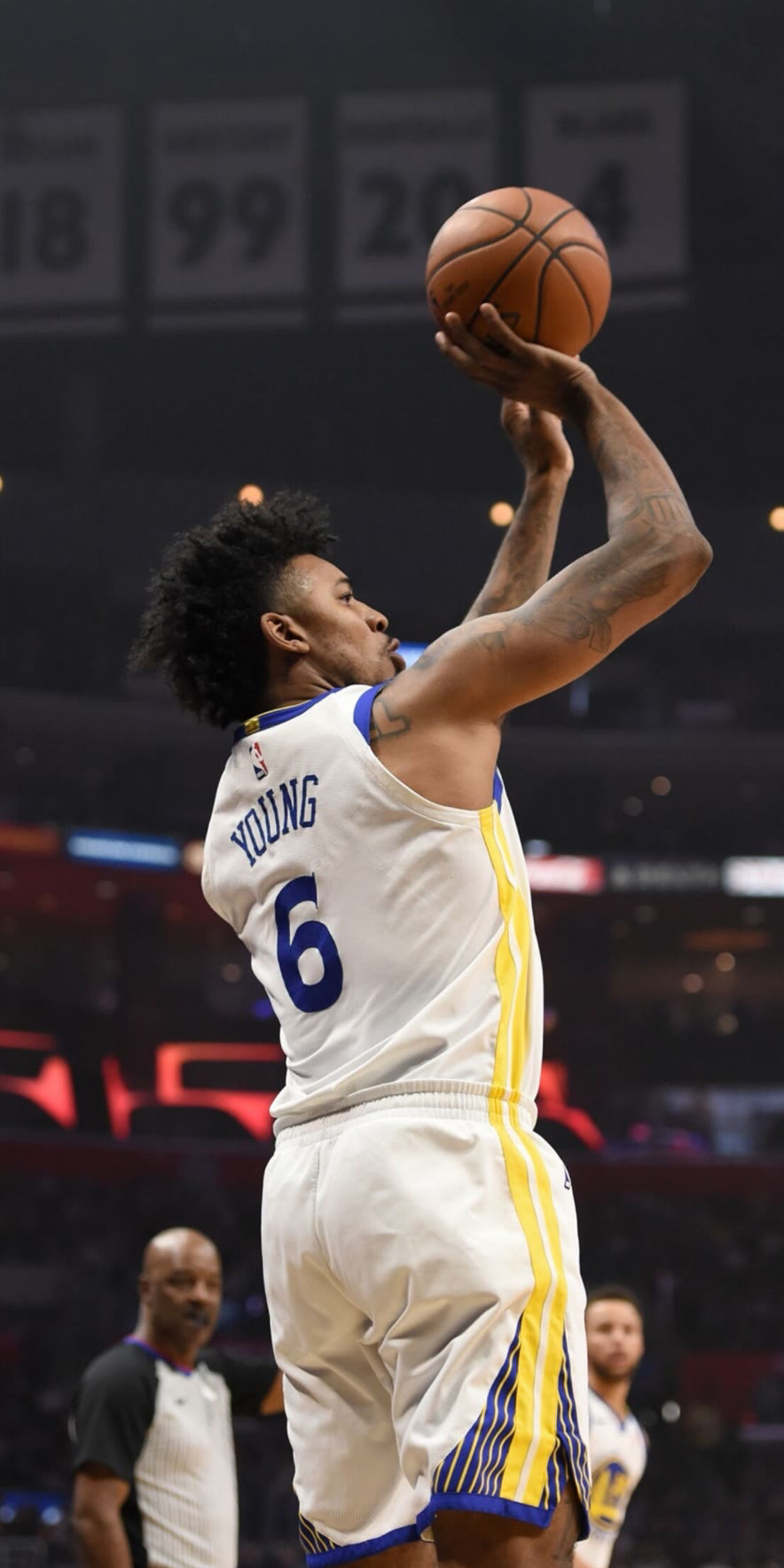 穆里尼奥：这是美妙的夜晚，我们掌控了比赛理应战胜那不勒斯（穆里尼奥：美妙之夜！我们掌控比赛，击败那不勒斯实至名归）