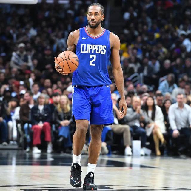 广东队33分大胜狂风晋级CBA决赛（广东队以33分大胜狂风，挺进CBA总决赛）