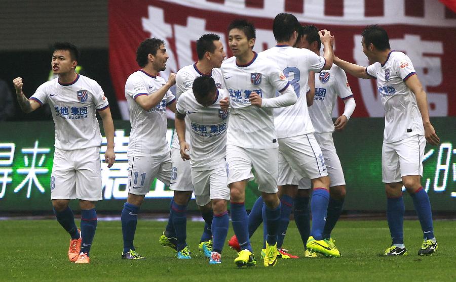 篮球CBA季后赛门票售罄，黄牛加价300%（CBA季后赛一票难求，黄牛价飙至原价三倍）