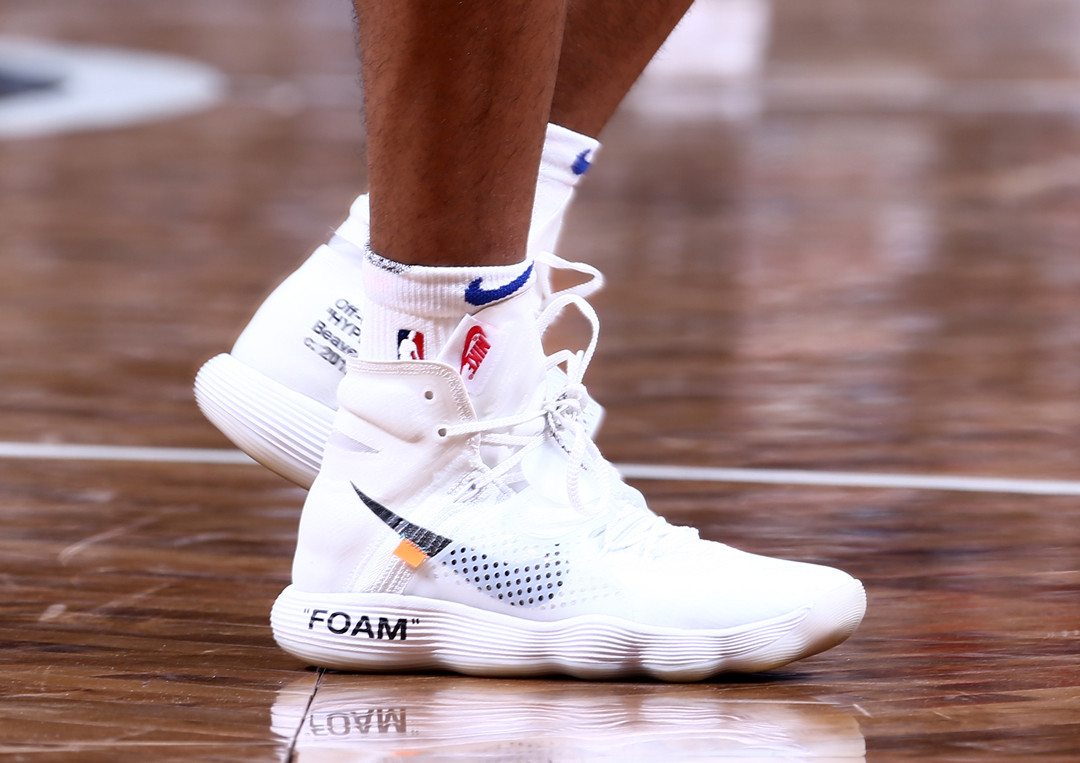 足球世界杯亚洲区预选赛关键比赛回顾（世预赛亚洲区关键战复盘）