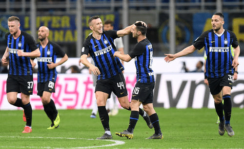 继伊尔马兹之后，奥斯梅恩是第二位欧冠戴帽的加拉塔萨雷球员（奥斯梅恩继伊尔马兹之后，成为加拉塔萨雷欧冠第二位上演帽子戏法的球员）